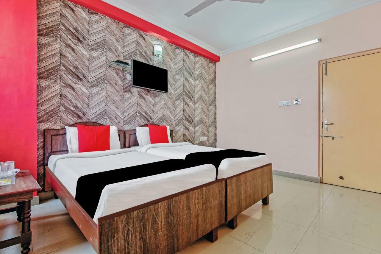 Capital O 41962 Hotel Mandakini Continental Lucknow Ngoại thất bức ảnh