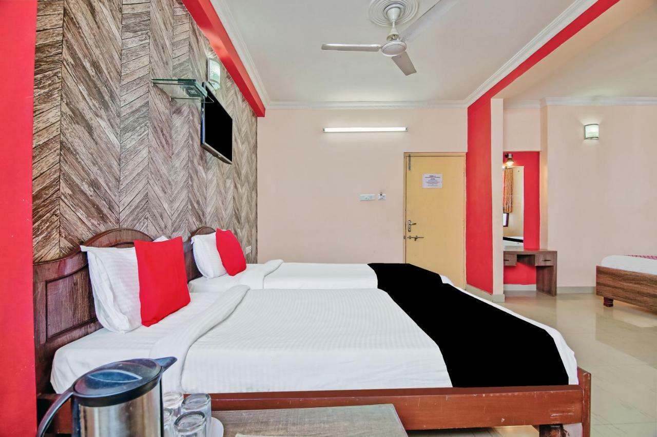 Capital O 41962 Hotel Mandakini Continental Lucknow Ngoại thất bức ảnh